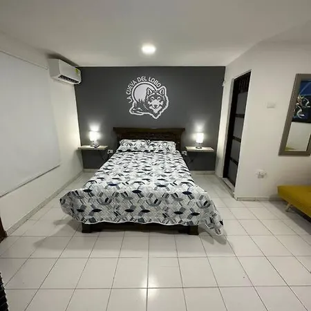 Habitacion Independiente Muy Bien Ubicado