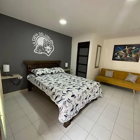 Habitacion Independiente Muy Bien Ubicado *